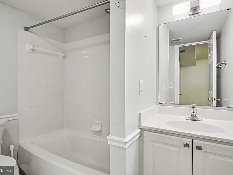 4872 Ebb Tide Ct — Photo 16