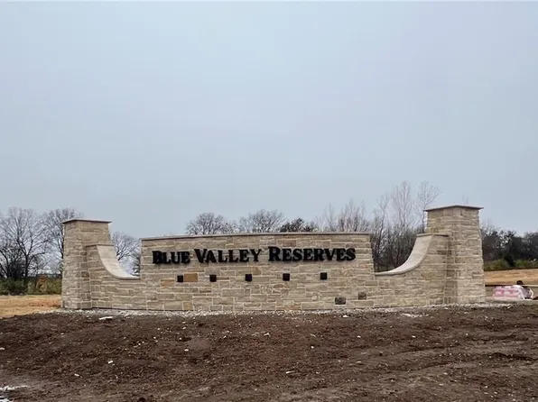 20140 Granada St, Stilwell, KS 66085