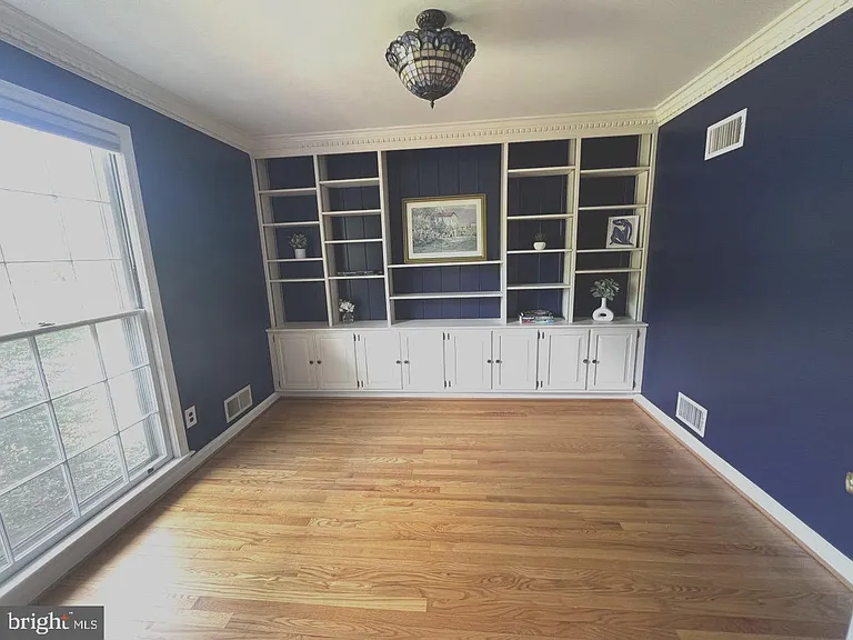 5600 Beam Ct — Photo 11