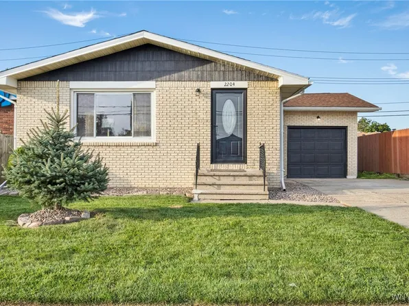 2204 George Urban Blvd, Depew, NY 14043