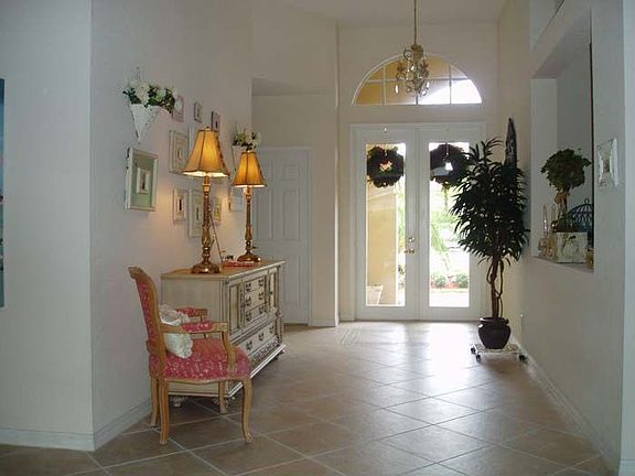 older photo foyer