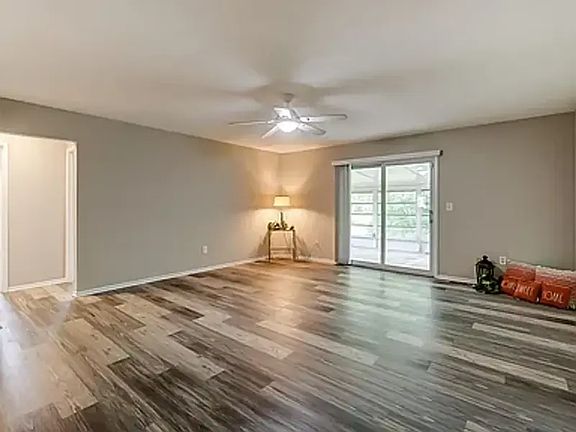 5th image of 659 Cologne Pl