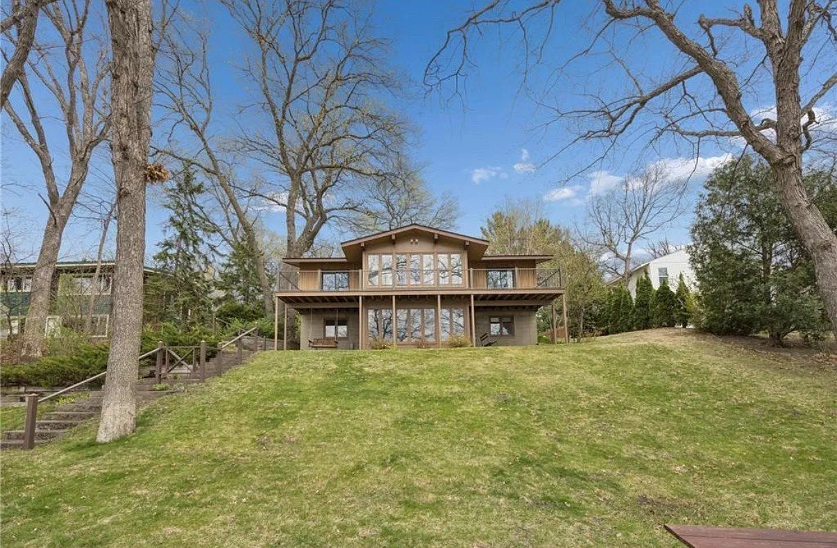 E Golden Lake Rd, Circle Pines — Photo 2