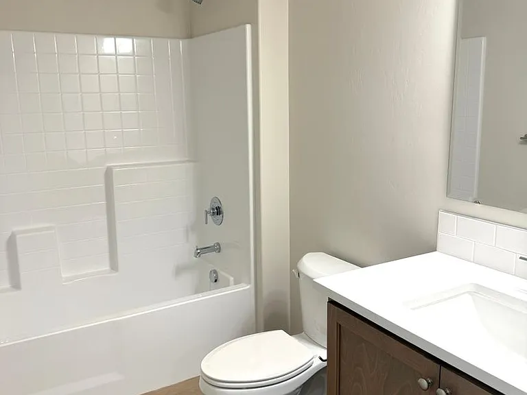 11121 Bluefield Dr — Photo 20