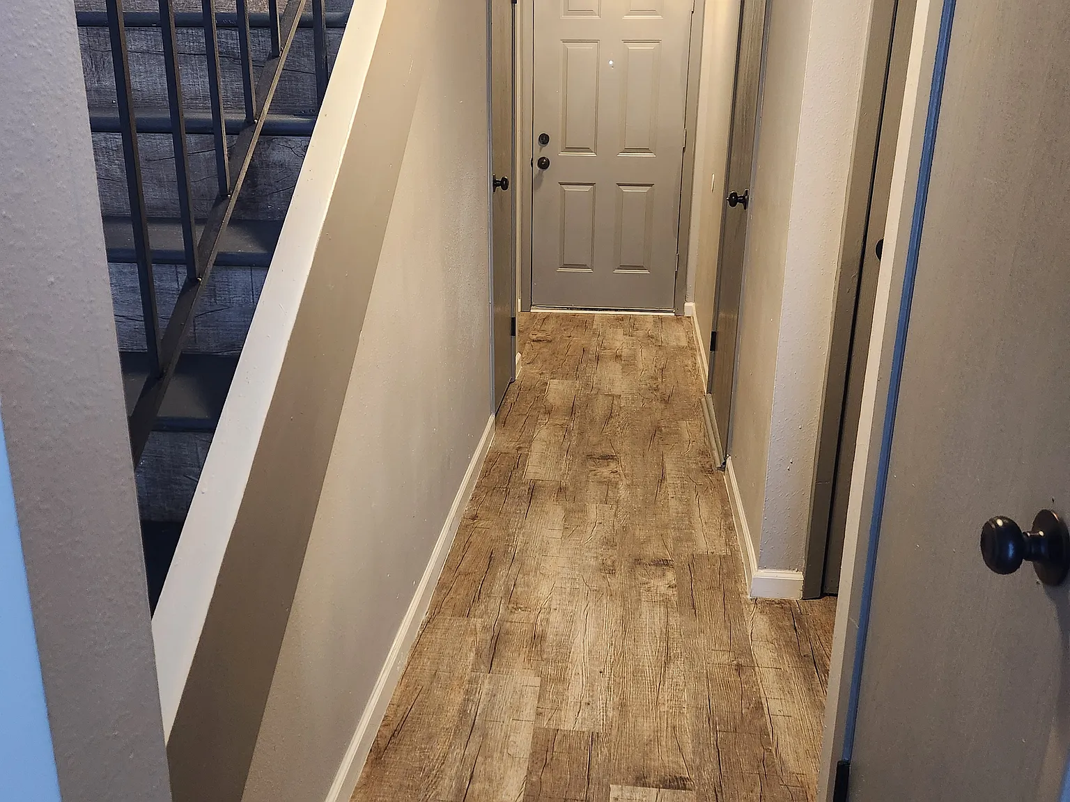 1 bed, 900 sqft, $1,250 — Photo 2