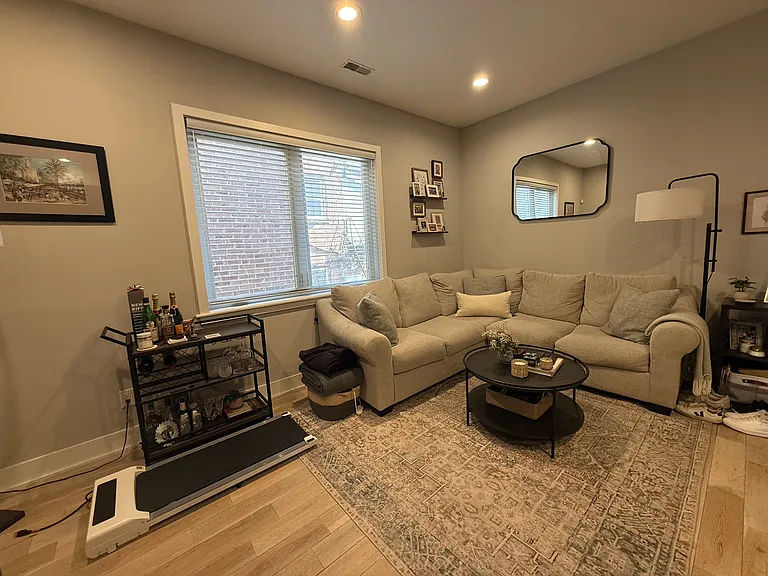 1516 Green St #3 — Photo 5