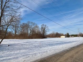 Ridge Rd, Quincy, MI 49082