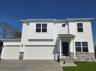 309 Kingfisher Ct SW, Bondurant, IA 50035