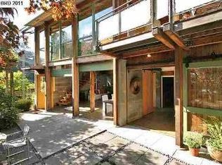 7325 Chabot Rd, Oakland, CA 94618