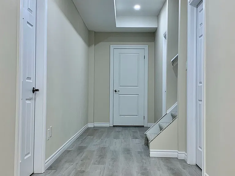 23 Ria Ct #LOWER LEVEL — Photo 12