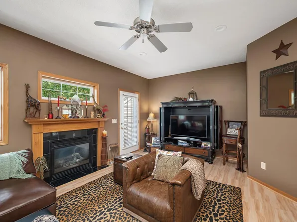3735 Livingston Ct, Wayzata, MN 55391