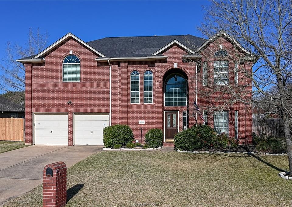 1st image of 1723 Starling Dr