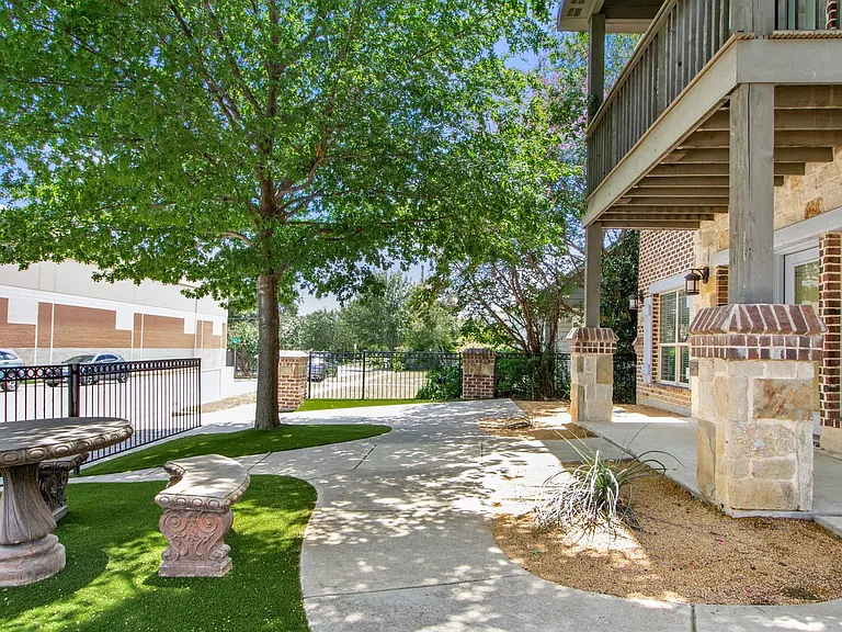 3138 Rogers Ave — Photo 8