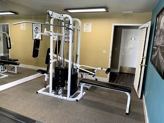 Country Glen Gym