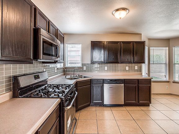 4th image of 5448 Colin Powell Ave