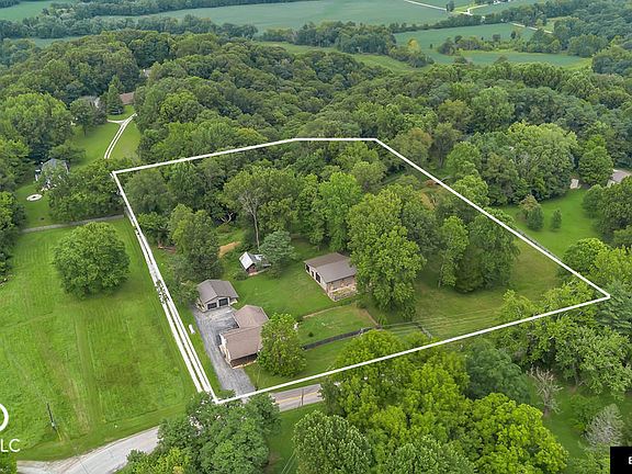4th image of 4585 E Robinson Rd