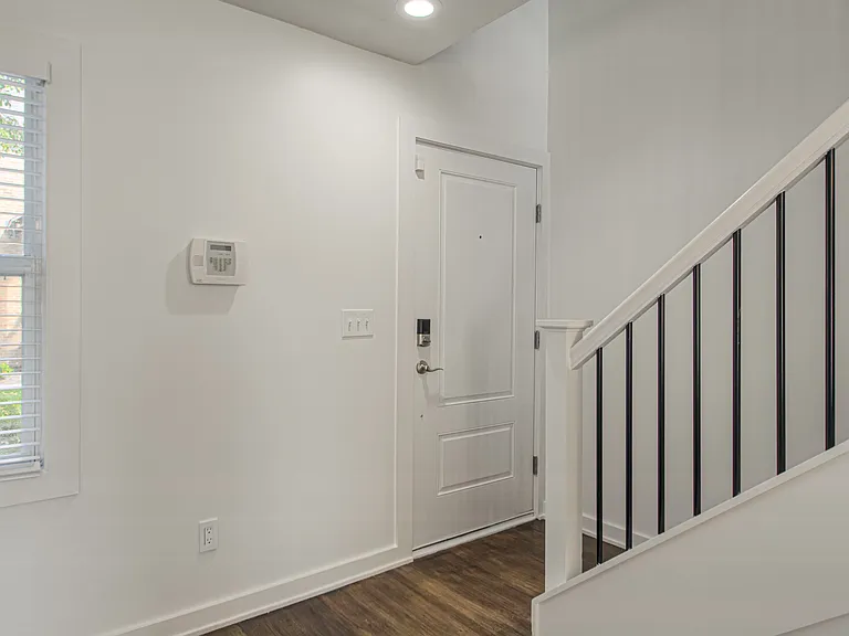 4536 Jefferson St #4 — Photo 4