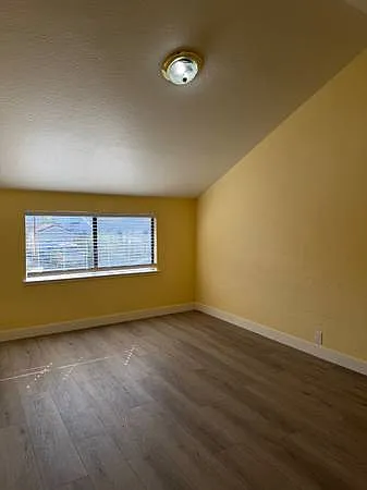 3833 Beresford St — Photo 6
