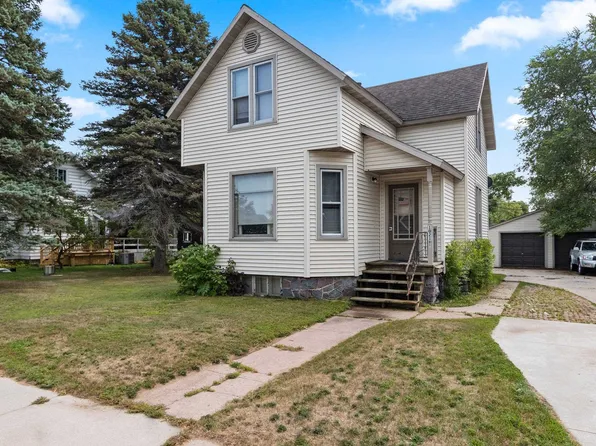 1021 Carney Blvd, Marinette, WI 54143