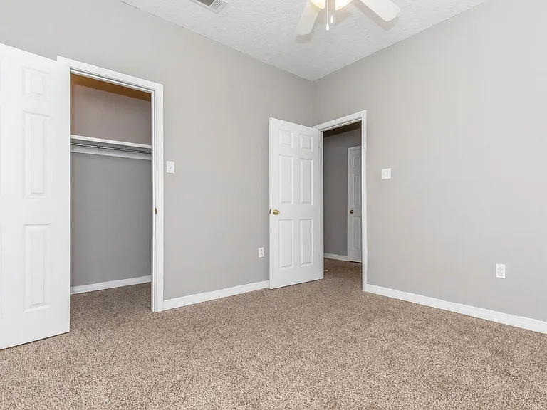 South Palm Villas — Photo 6
