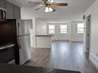 58 E Main St #1R, Webster, MA 01570