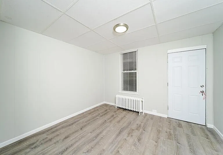 139 N Pine Ave — Photo 16