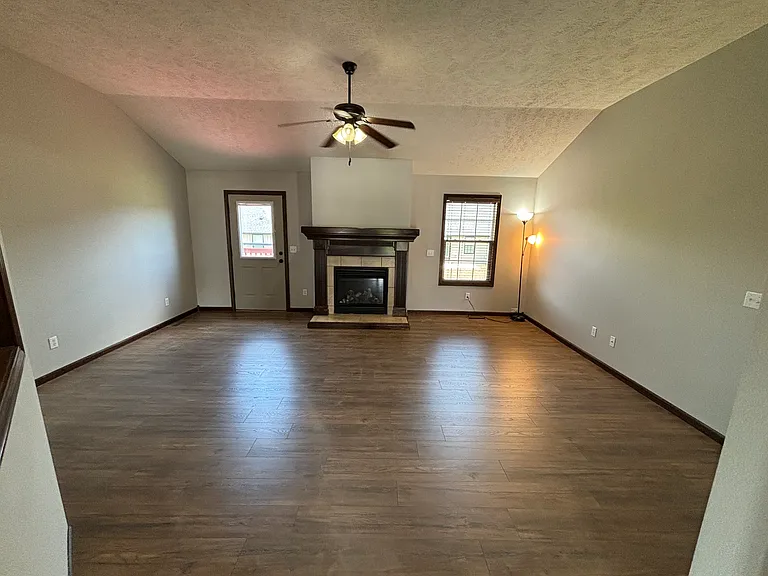 1442 N Opportunity Ave — Photo 6
