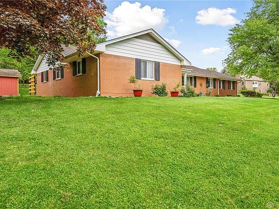 3rd image of 2901 Locke Dr