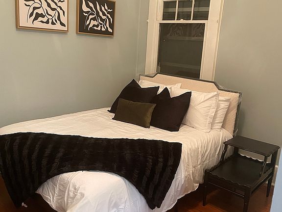 4th image of 533 Harrold Ave