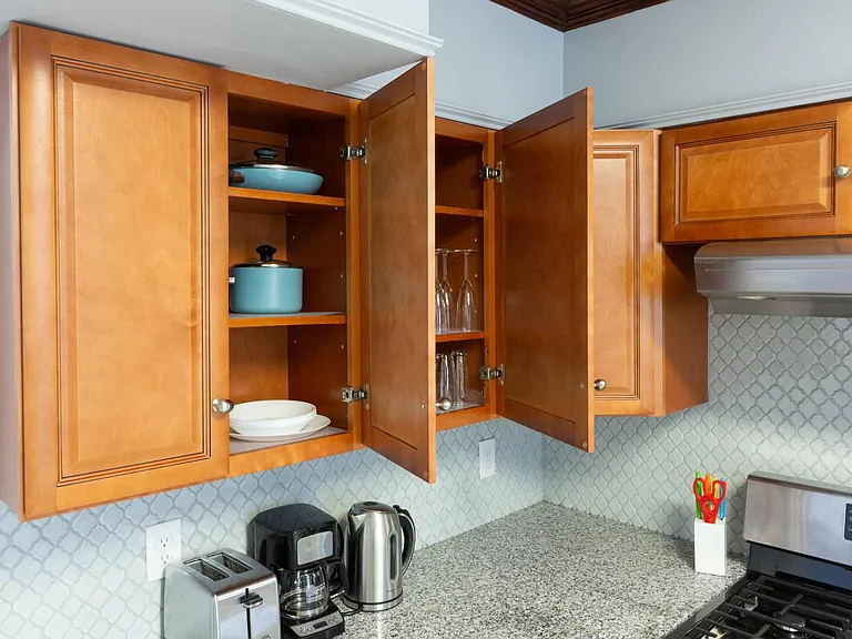 131 Grace St #2 — Photo 2