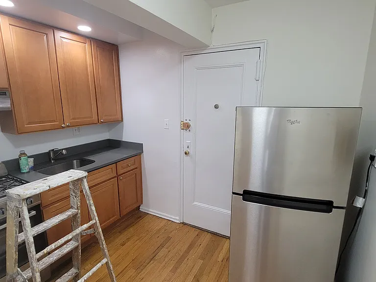 33-24 77th St #6F — Photo 2