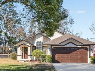 7220 Lake Dr, Sanford, FL 32771