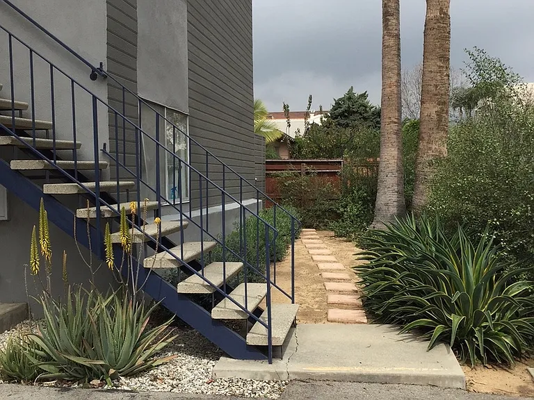 June Flats — Photo 7