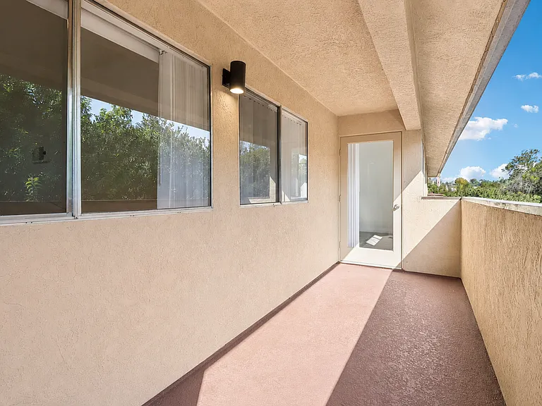 The Ridge Apartments in City Heights — Photo 43