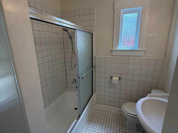 5th image of 2948 B St