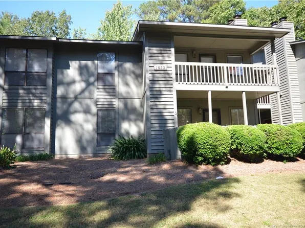 1853 Tryon Dr, Fayetteville, NC 28303