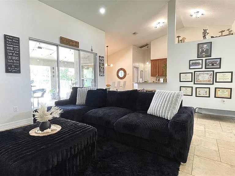 11321 Oswalt Rd — Photo 8