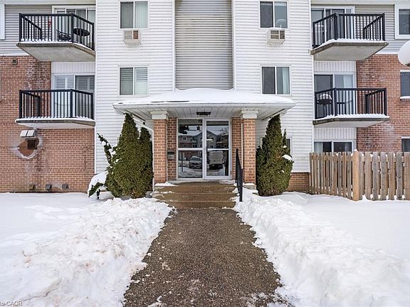 4th image of 270 Eiwo Ct #208
