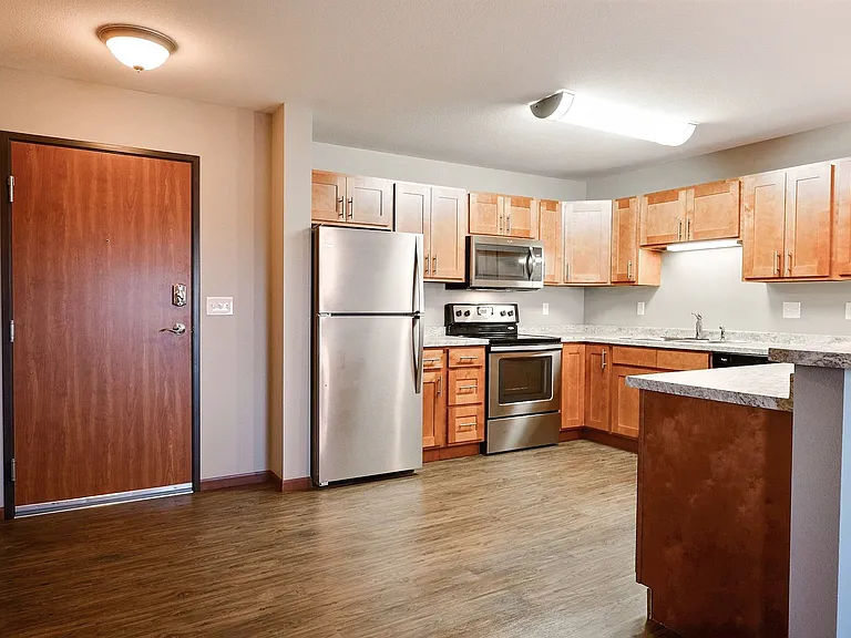Fargo, ND Urban Plains Apartments | Kitchen