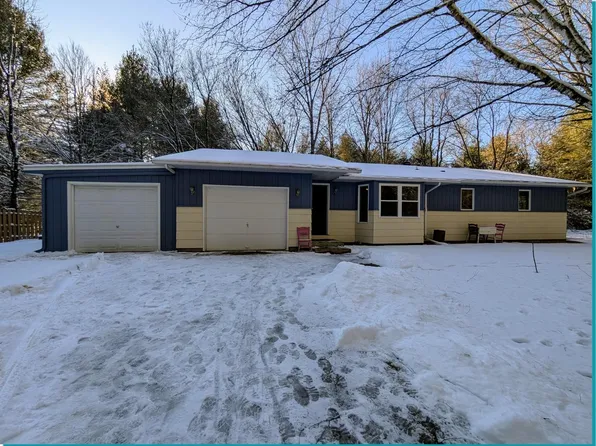 N5525 Broder Rd, Shawano, WI 54166