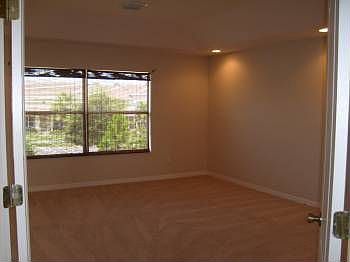 2nd image of 484 Venetian Villa Dr