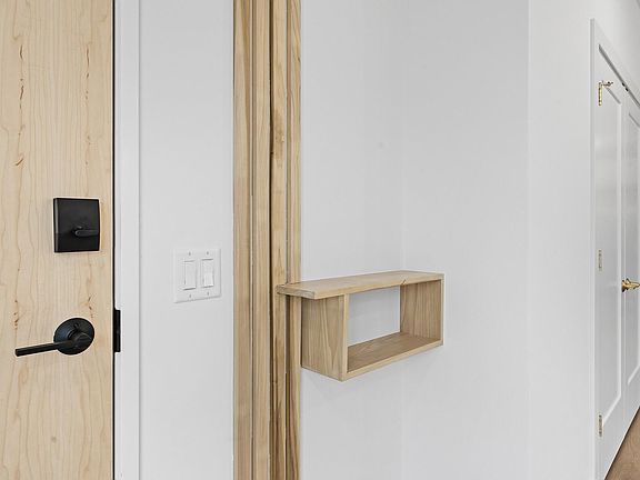 4th image of 2318 Johnson St NE #201