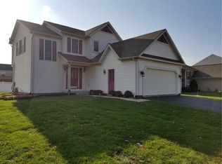 9 Wendy Ln, Rochester, NY 14626