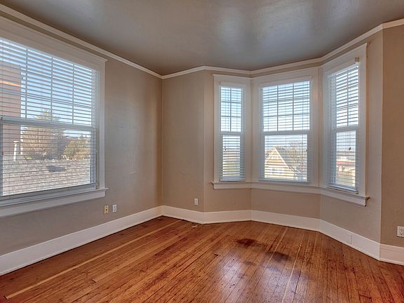 5th image of 212 N G St #4851775