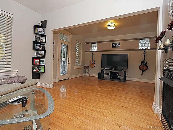 4th image of 4802 Allemania St