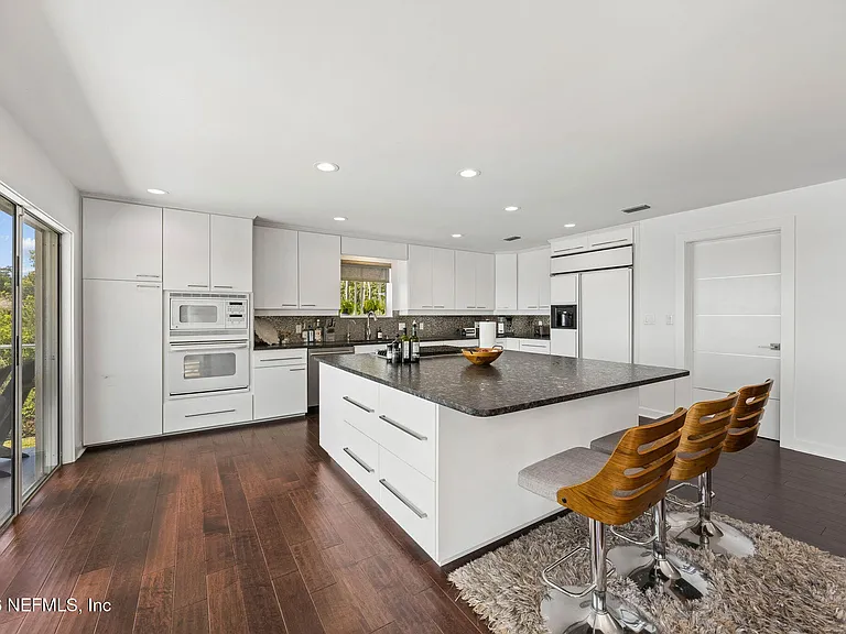 14030 Mandarin Oaks Ln — Photo 25