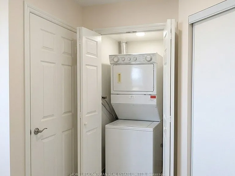 80 Harrison Garden Blvd #1819 — Photo 10