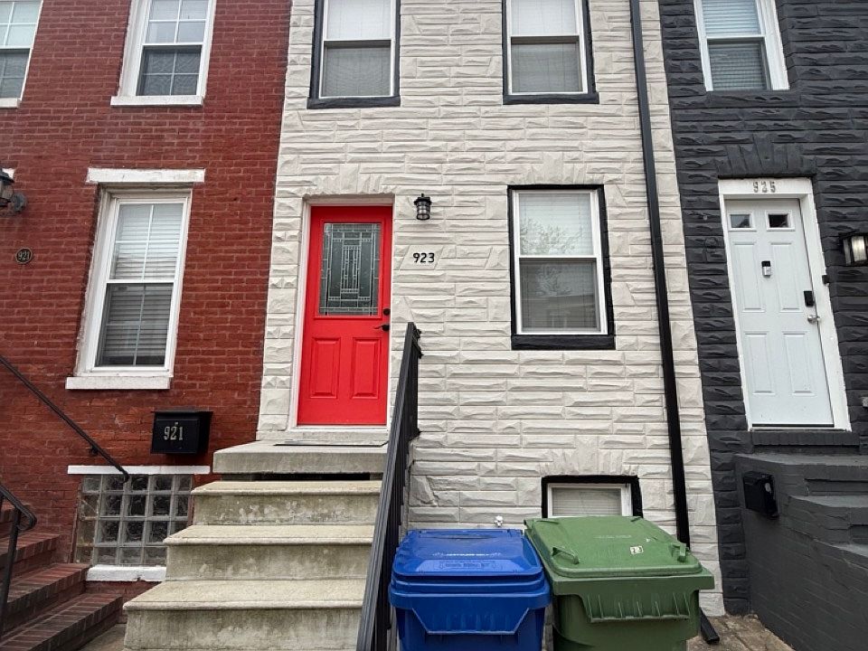 1st image of 923 Ramsay St #B