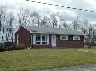 128 Edgewood Dr, Beaver, PA 15009