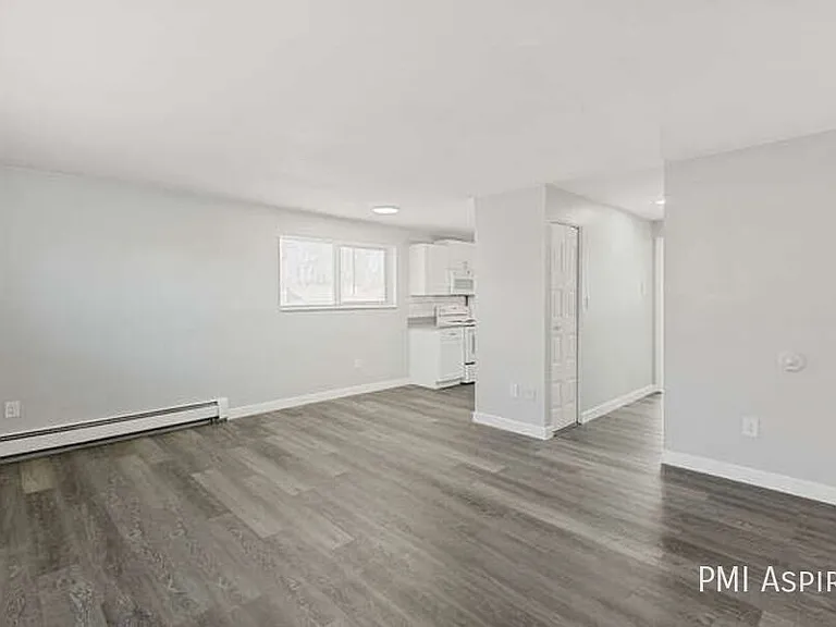 1075 Saulsbury St #103 — Photo 3